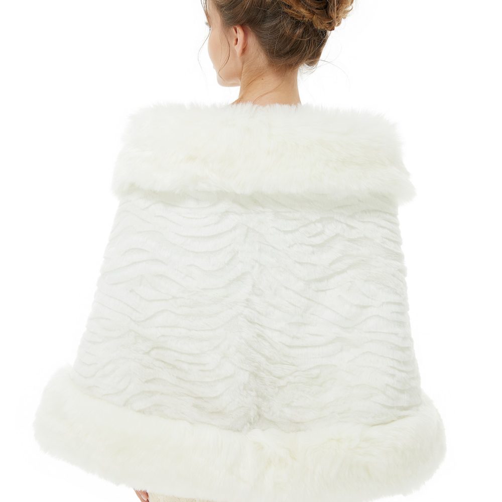 Faux Fur Wraps Adela Designs   Wrap016 3 1000x1000 